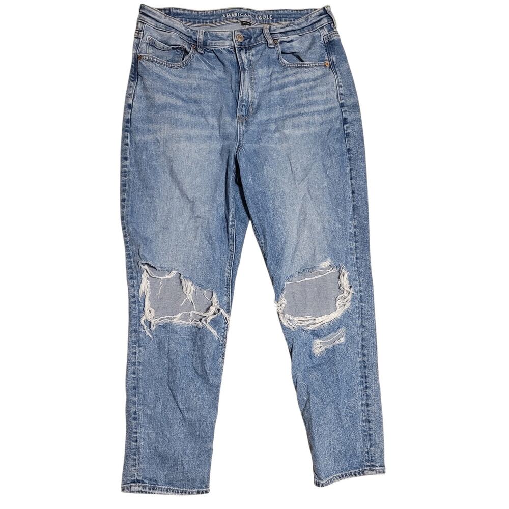 American Eagle Womens Distressed High-Rise Mom Jean  Light Wash Size 12 EUC